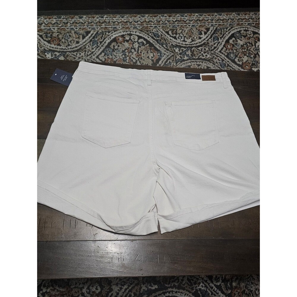 Crown & Ivy Womens High Rise White Denim Shorts Size 18W New - Picture 3 of 10